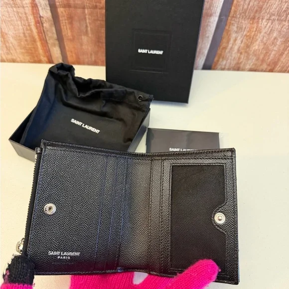 Saint Laurent Black wallet - Picture 9 of 16